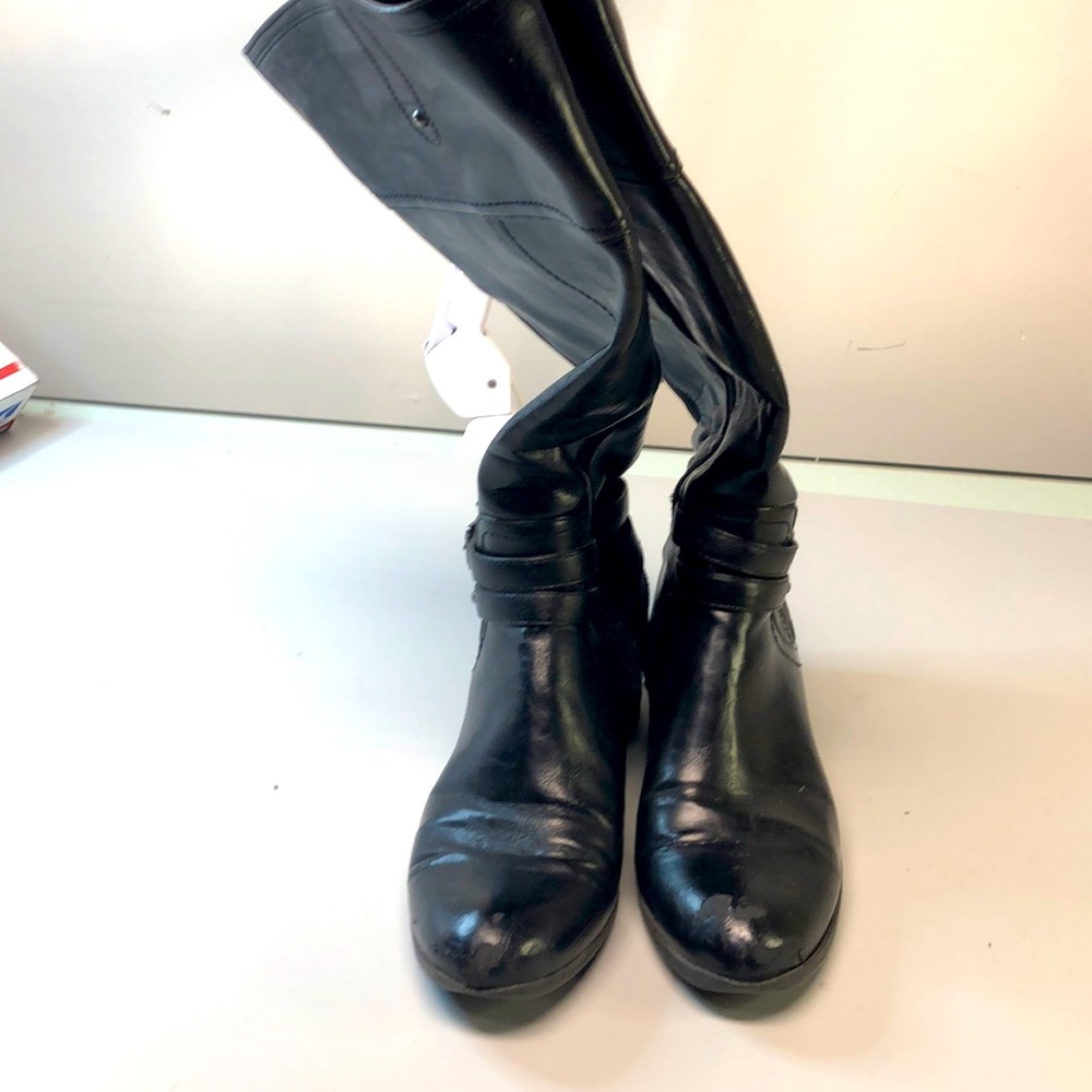 Women’s just below the knee fashion boots